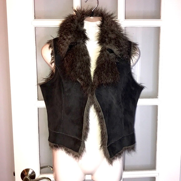 COLLECTIONS faux fur and faux suede vest size XS - Picture 1 of 13